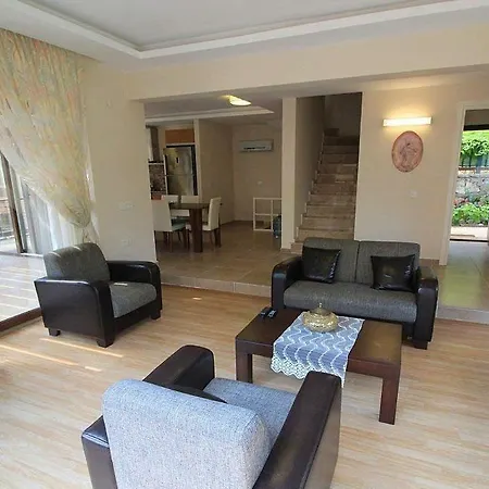 Vilă Country Villas