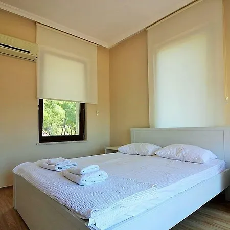 Country Villas Vilă